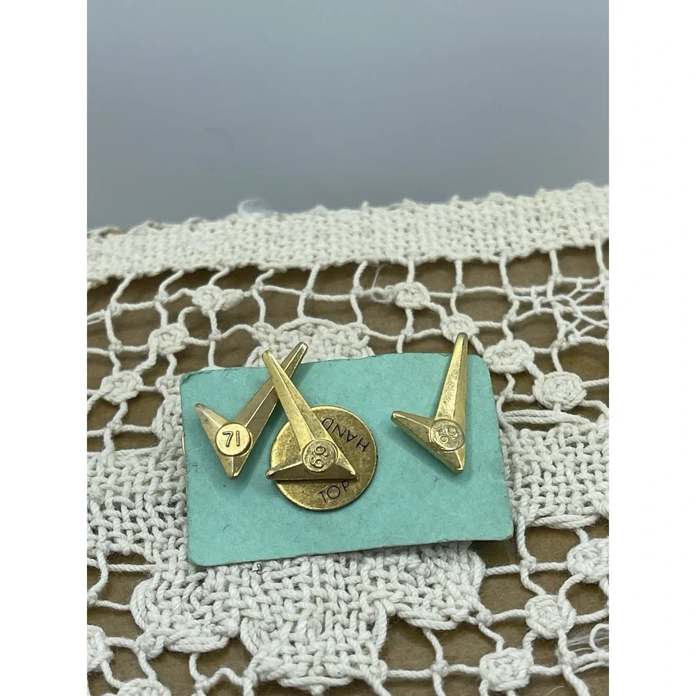 Vintage 1969 &1971 UAW United Auto Workers Check Mark Union Gold Tone Lapel Pin